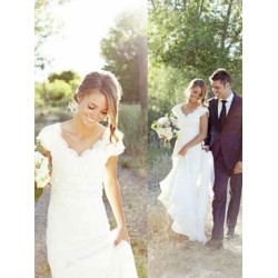 Sweep Train A Line Lace V neck Tulle Sleeveless Wedding Dresses