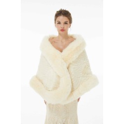 Amber - Winter Faux Fur Wedding Wrap