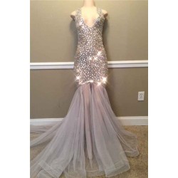 Sparkling Crystal Straps Chic V-neck Prom Dresses Open Back Fit and Flare Alluring Evening Gowns