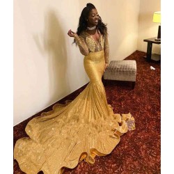 Sparkling Appliques Fit and Flare Prom Dresses Alluring Chic V-neck Gold Long Sleeves Evening Gowns