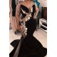 Sleeveless Jewel Sheer Appliques Chic Mermaid Prom Dresses Luxurious Elegant Black Evening Gowns With Chapel Train