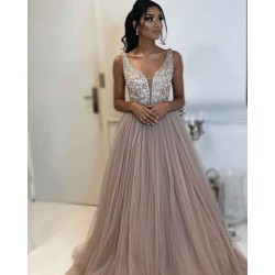 Elegant A-line Sleeveless Applique Tulle Evening Dresses