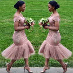 On Sale Off-the-Shoulder Pink Bridesmaid Dress Appliques Mermaid Chic Short Bridesmaid Dress