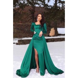 Gorgeous Green Square Long-Sleeve A-Line Satin Evening Dresses With Ruffles