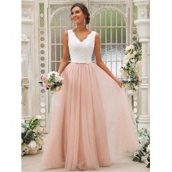 Beautiful V-Neck Tulle Lace Sleeveless Bridesmaid Dresses