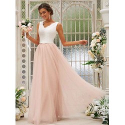 Beautiful V-Neck Tulle Lace Sleeveless Bridesmaid Dresses