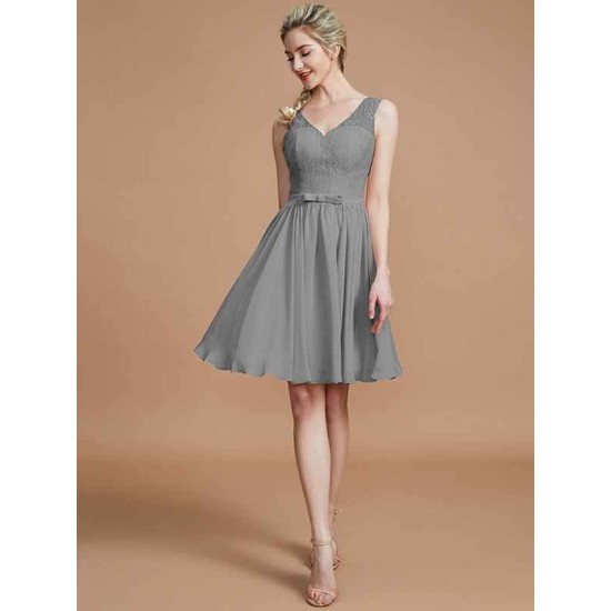 V-Neck Elegant Sleeveless Lace Short/Mini Chiffon Bridesmaid Dresses